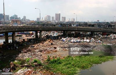 Lagos govt issues 5-day eviction notice to Ijora causeway bridge squatters