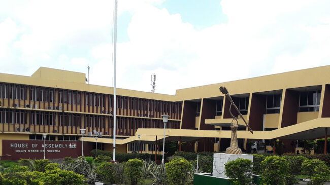 Ogun Assembly constitutes committee to investigate speaker