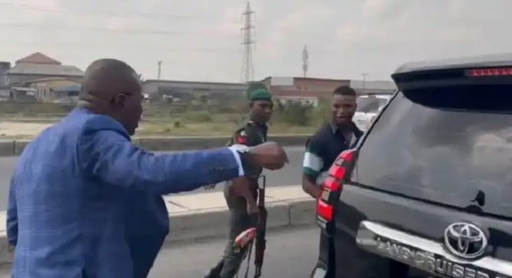 ‘Useless Boy’ — Sanwo-Olu Orders Arrest Of ‘Soldier’ Plying One-Way (VIDEO)