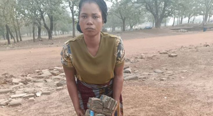 Female ‘Kidnapper’ Married To Notorious Criminal Nabbed While Trying To Pick Ransom In Taraba