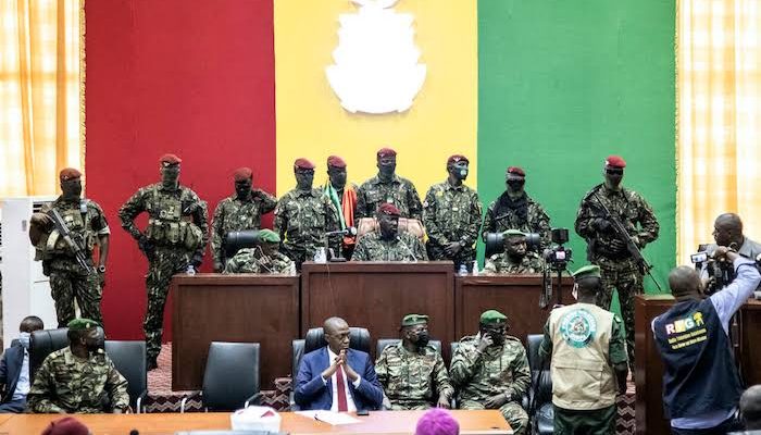 Guinean military junta dissolves government, seals country’s borders