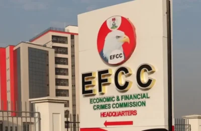 EFCC arraigns ex-Fidelity bank staff over alleged N2.7bn fraud