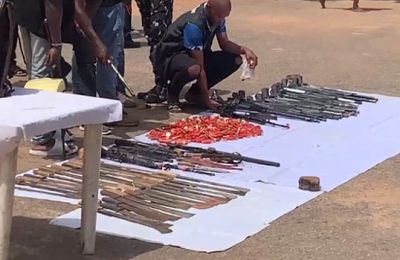 Oyo: Auxiliary escapes as Police raid house, arrest suspects