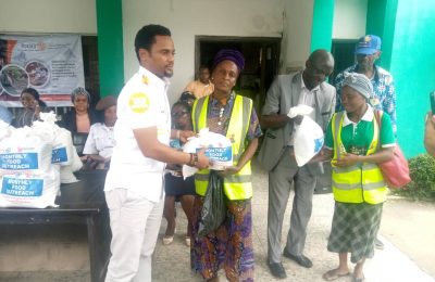 Rotary donates food items to Oyo workers