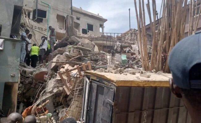 10 cheat death as 4-storey building collapses in Lagos