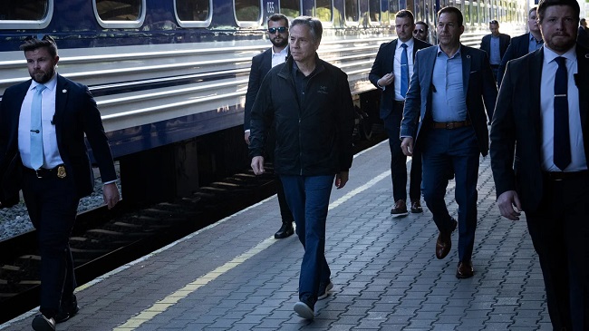 Blinken arrives in Kyiv,