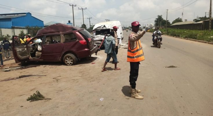 Two Vehicles Collide On Sagamu/Ikorodu Road, Kills Four, Others Injured