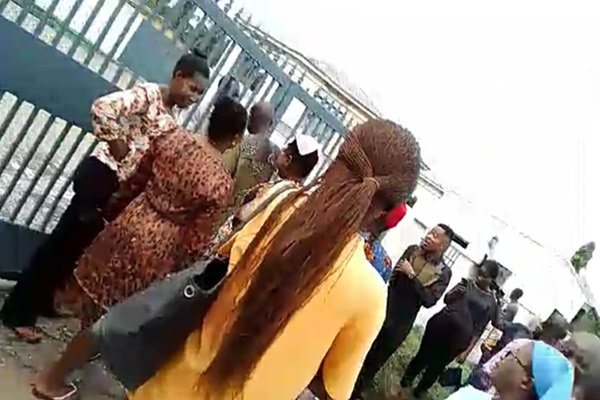 Angry customers besiege Heritage Bank in Calabar