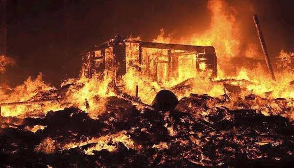 Fire Razes Shops In Anambra Market, Goods Destroyed