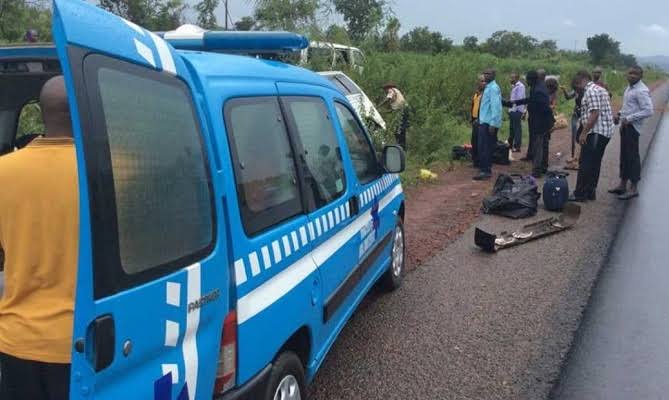 Four Dead, 25 Rescued In Enugu-Onitsha Highway Crash