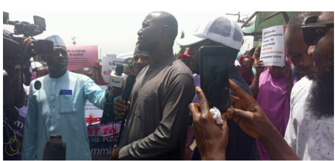 Kaduna Youths Storm Govt House, Demand El Rufai's Prosecution (Pictures)