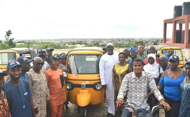 Oyo lawmaker empowers constituents with tricycles, motorcycles, others