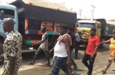 Anambra: Tipper drivers to protest alleged N200,000 ‘extortion’ by govt agents