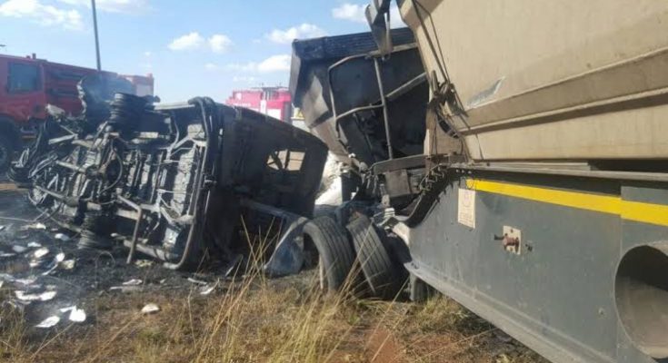 School Minibus Crash Leaves 12 Pupils Dead, Seven Injured In South Africa