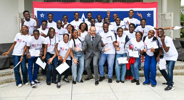 US consulate gives 33 Nigerians $2.92m scholarships to study in American varsities