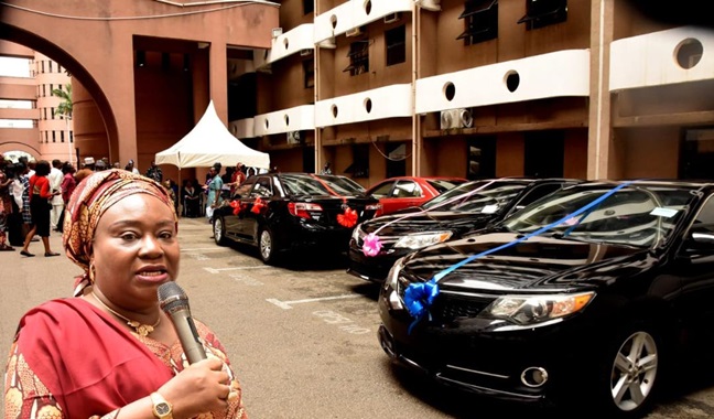 FG gifts six civil servants cars for excellence in service delivery