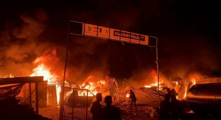 Fire Engulfs Two-Storey Building In Lagos