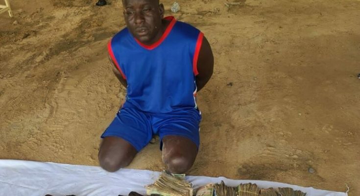 Kano Police Arrest Notorious Armed Robber, Recover Cash, Weapons (Pictures)