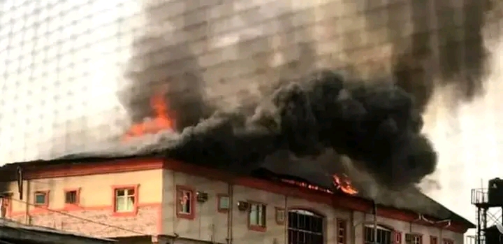 Properties Destroyed As Fire Razes Building In Lagos (Video)