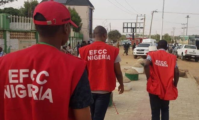 EFCC Arrests 48 Suspected Internet Fraudsters, Seizes Exotic Cars, Laptops, Smartphones