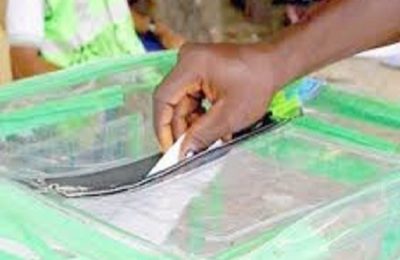 LG poll: Kogi deputy gov casts vote at Egwubi, lauds KSIEC