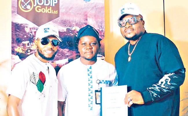 Nigerian singer, Jumabee inks new deal with Jodip Gold