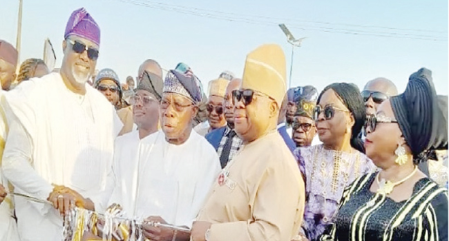 Obasanjo commissions roads commends governor