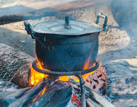 Traditional open fire cooking, cooking, paracetamol, firewood