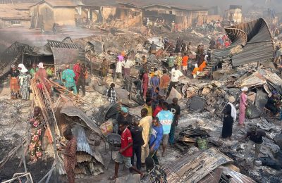 Fire razes popular Ibadan market