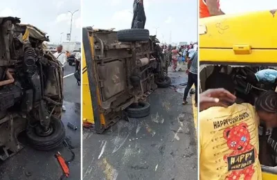 The out-of-control vehicle collided with a tricycle (Marwa AGL 442 QC) and a stationary Toyota Camry at the Ayeyoro traffic light before veering into the Ayetoro Market Complex in Epe.