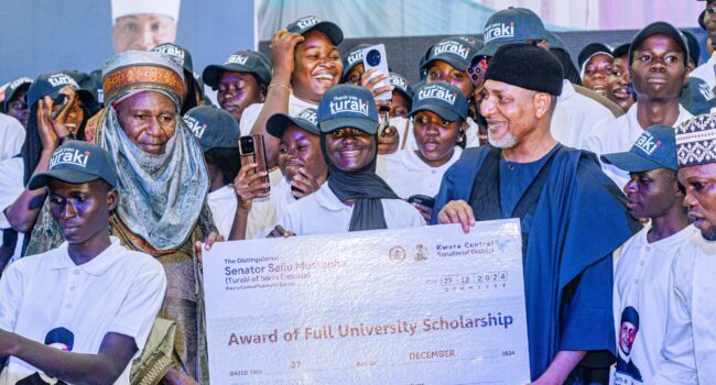 Kwara Central senator unveils 200 university scholarship