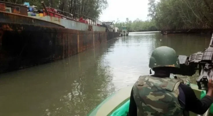 Navy intercepts boat laden with 100,000 litres of stolen crude oil in Ondo