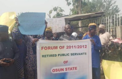 Osun pensioners protest non-implementation of N18,000