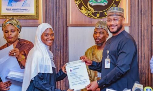 Sudan crisis: Gov Lawal offers automatic employment to 16 Zamfara Nursing graduates