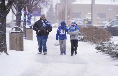 US: Winter storm hits 13 states, shatters snowfall records